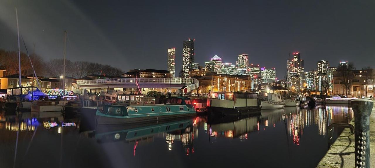 Stunning Massive Bedroom +Direct Thames River View ลอนดอน ภายนอก รูปภาพ